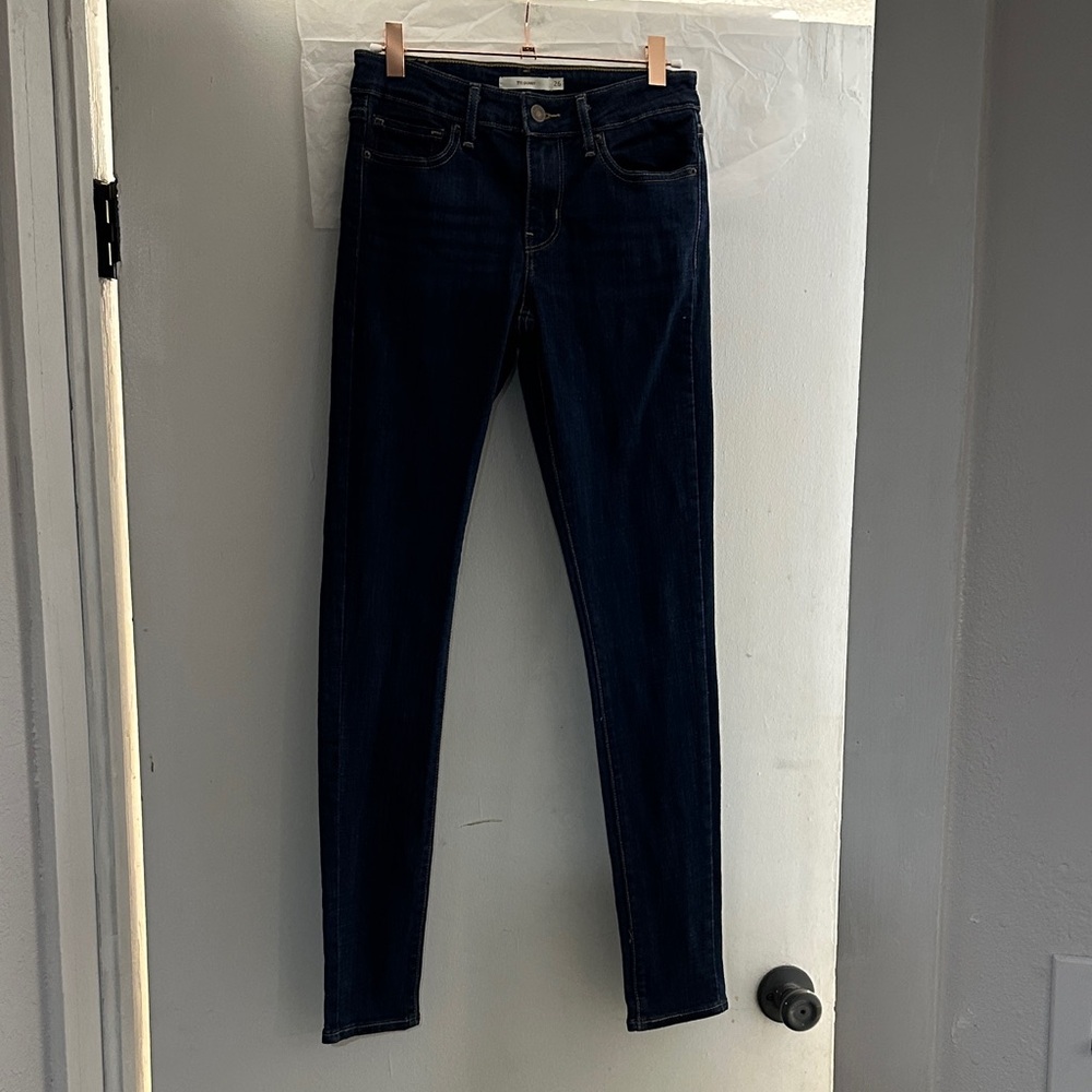 Women's Dark Blue Levi Jeans